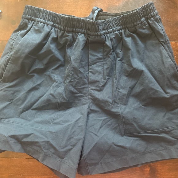 Green and Blue Lululemon medium athletic Shorts - Picture 4 of 6